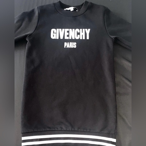 Givenchy Black Sweatshirt Bold Logo Classic Design - Picture 1 of 3